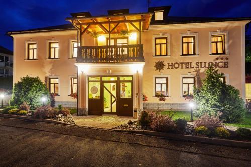 . Hotel Slunce - wellness s bazénem, pivovar a bowling