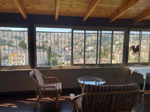 Instalações, Cozy wood apartment with great view to Nazareth in Nazareth Suburbs