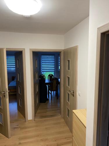 1 king bed, 1 double bed, 4 twin beds, 1 sofa bed