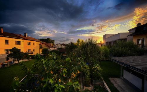 New Studio with AirCon & FREE Parking, Lubiana (foto 9)
