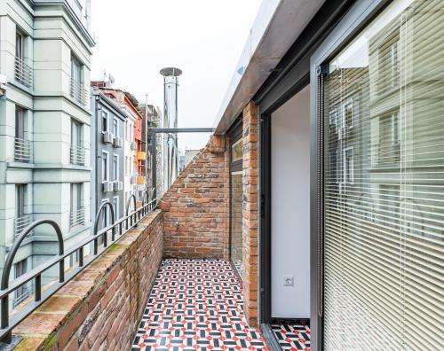 Villa Pera Suite Hotel - image 2