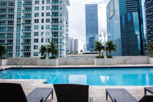 Comfortable 2 BR at Brickell , Free Parking in Hialeah (Florida)