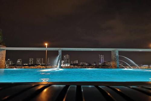 Swimming pool, Shaftesbury Residences Cyberjaya Suites near ERL Railway Station - Putrajaya
