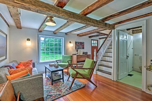 Enchanting Hudson Valley Farmhouse with Views! - image 2