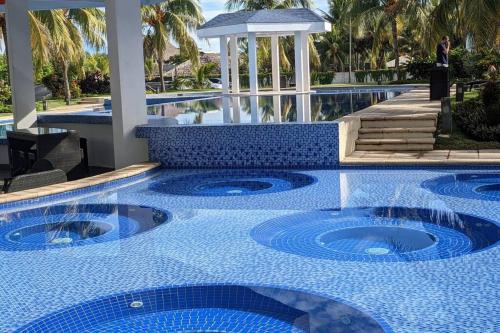 Piscine, El Muelle, Hermoso y cómodo apartamento (El Muelle, Hermoso y comodo apartamento) in Monterrico