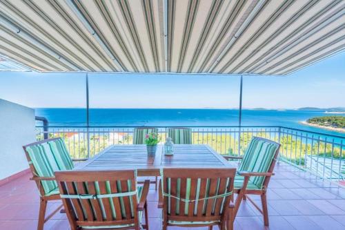 Apartment in Murter with sea view, terrace, air conditioning, Wifi 5026-3 - Murter