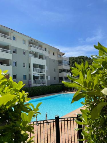 Appartement avec piscine privée - Location saisonnière - Cagnes-sur-Mer