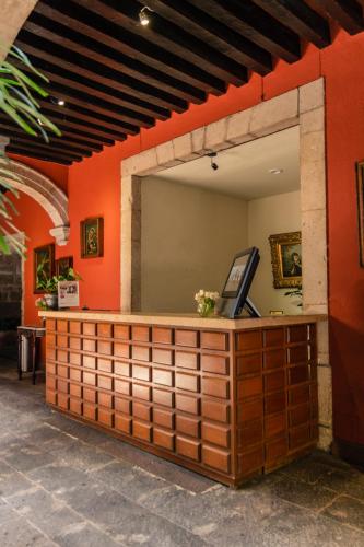 Lobby, Mision Catedral Morelia in Morelia