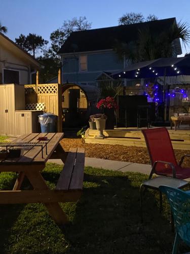 Hage, Ms. Maggie's South Country Inn in Daytona Beach sentrum