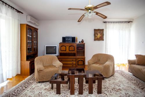 Apartments Ratković - image 8