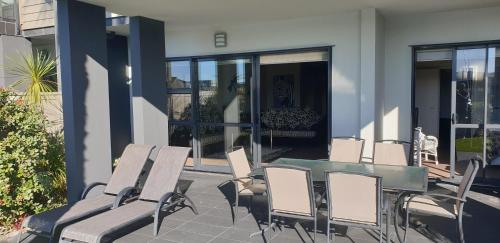 Waterways Renaissance "A Touch Of Class"