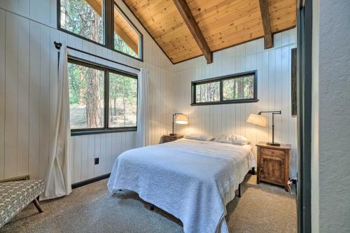 All-Seasons Getaway with Grill - 4Mi to Big Trees SP! - image 11