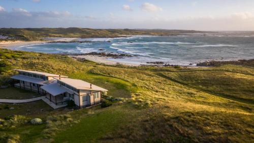 Turnstone Beach House