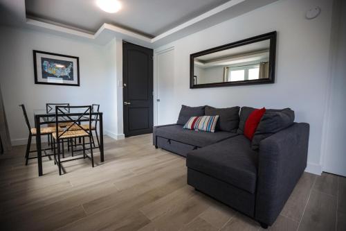 Isla Verde Ocean House - image 6
