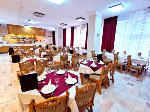 Restaurante, Hotel Muncel Baile Felix in Baile Felix