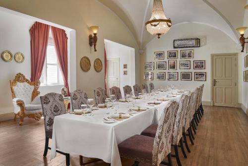 Meeting room / ballrooms, Palace Gate Hotel & Resort by EHM near Independence Monument