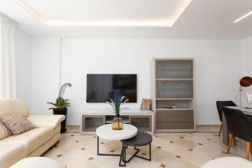 2º MTR - Marbella Temporary Rent 3 bedrooms Av del Mar 5