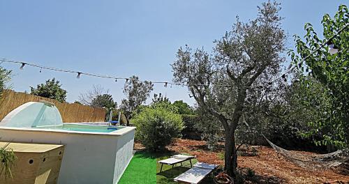 terra rossa casa di campagna con piscina