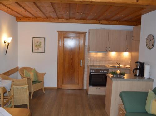 2 bedrooms, 4 beds