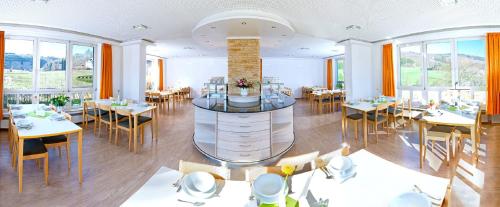 ห้องอาหาร, St. Bonifatius in เอลเคอริงเฮาเซิน