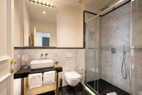 Spagna Luxury Rooms - image 4