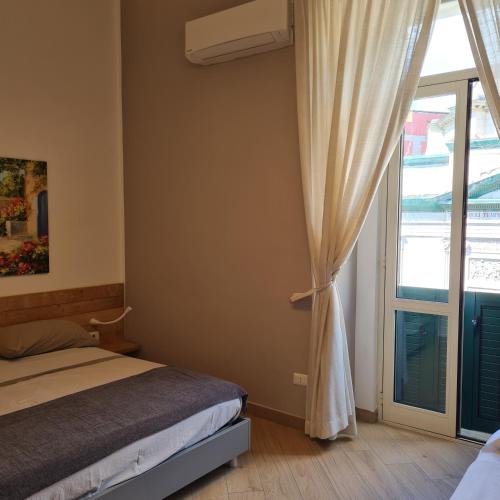 Euforia Napoli - Tre Sedi - Three Locations, Neapel (Foto 9)