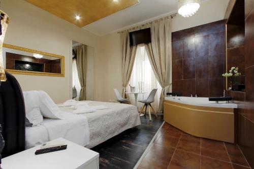 Suite Paradise Room Type - Double Room with Spa Bath