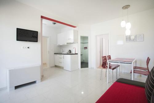 One-Bedroom Apartment with Balcony and Sea View image 9