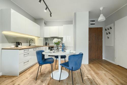 EXCLUSIVE FORTY Apartments