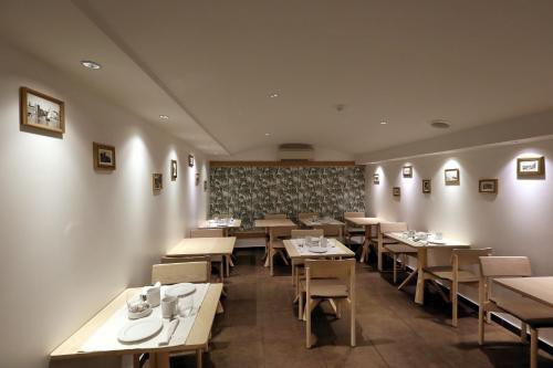 Best Western Hotel du Mucem - image 6