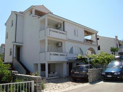 Apartments Biserka 2