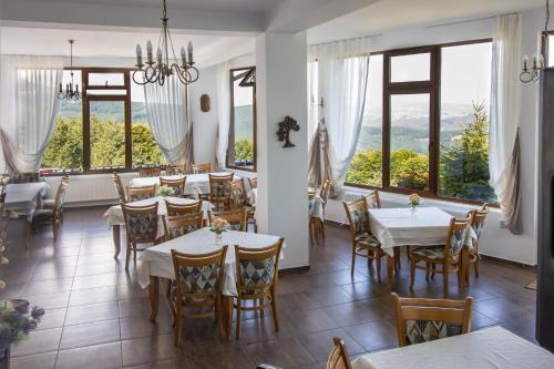 Restorāns, Family Hotel Panorama in Chiflik