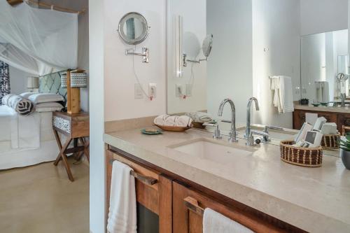 318036245 Campo Bahia Hotel Villas Spa