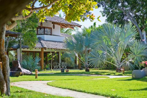 318036972 Campo Bahia Hotel Villas Spa