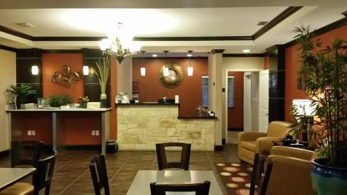 Atria Inn & Suites 2