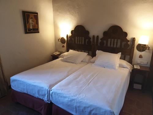 Standard Double Room (2 Adults + 1 Child)