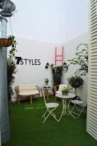 7 Styles Apartments by Raspberry Cascade 4