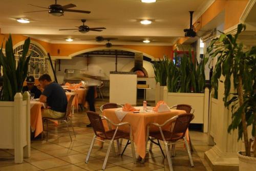 Restoran, New Garden Hotel in Sosua