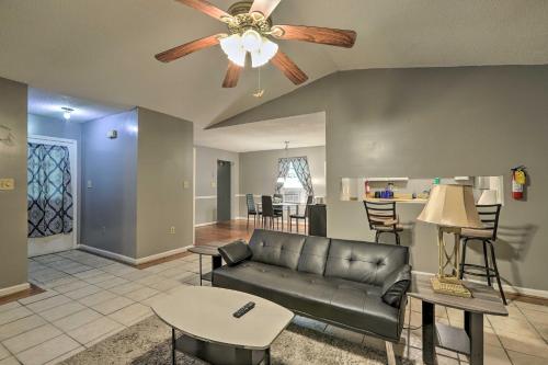 Pet-Friendly Macon Home 10 Mi to Downtown! - image 3