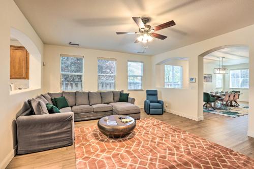 12 Mi to Riverwalk District Quiet Reno Retreat in 리노-타호 국제 공항