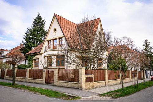 Vila Lumír - Accommodation - Poděbrady