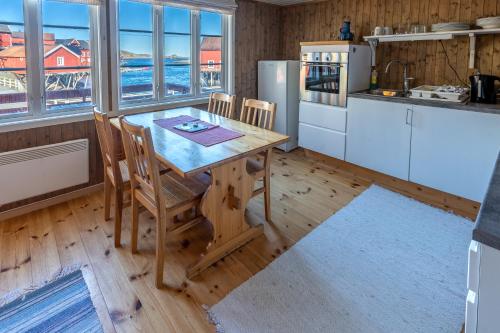 Å-Hamna Rorbuer Room Type - Sea View Two-Bedroom Cottage