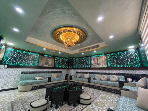 Hol, The Castel Hotel in Amman