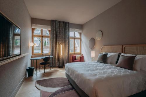 1 queen bed