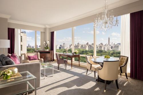 Two-Bedroom Suite with Park View