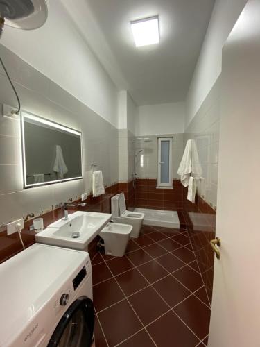 One-Bedroom Apartment image 8