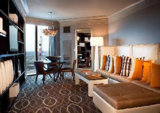 Sleeps 10