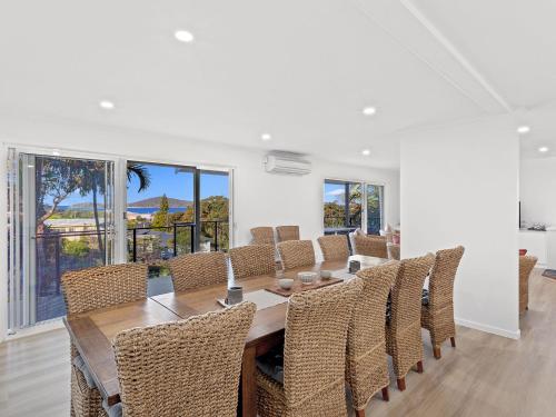 Facilities, Island View Large Family Home Pool WI FI and Sweeping Views of Fingal in Fingal Bay