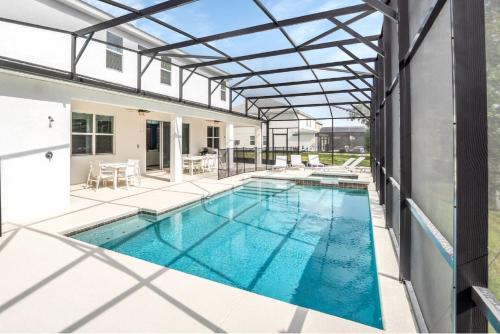 15BR Mansion - Family Resort - Private Pool Hot Tub and Games! - image 11