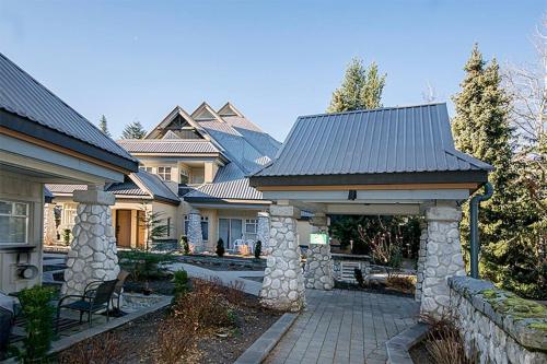 Lagoons by Cozystay Signature Whistler